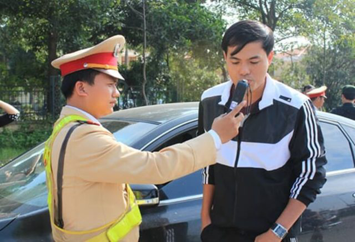 Những điều cần biết về quy định nồng độ cồn ô tô, xe máy mới nhất